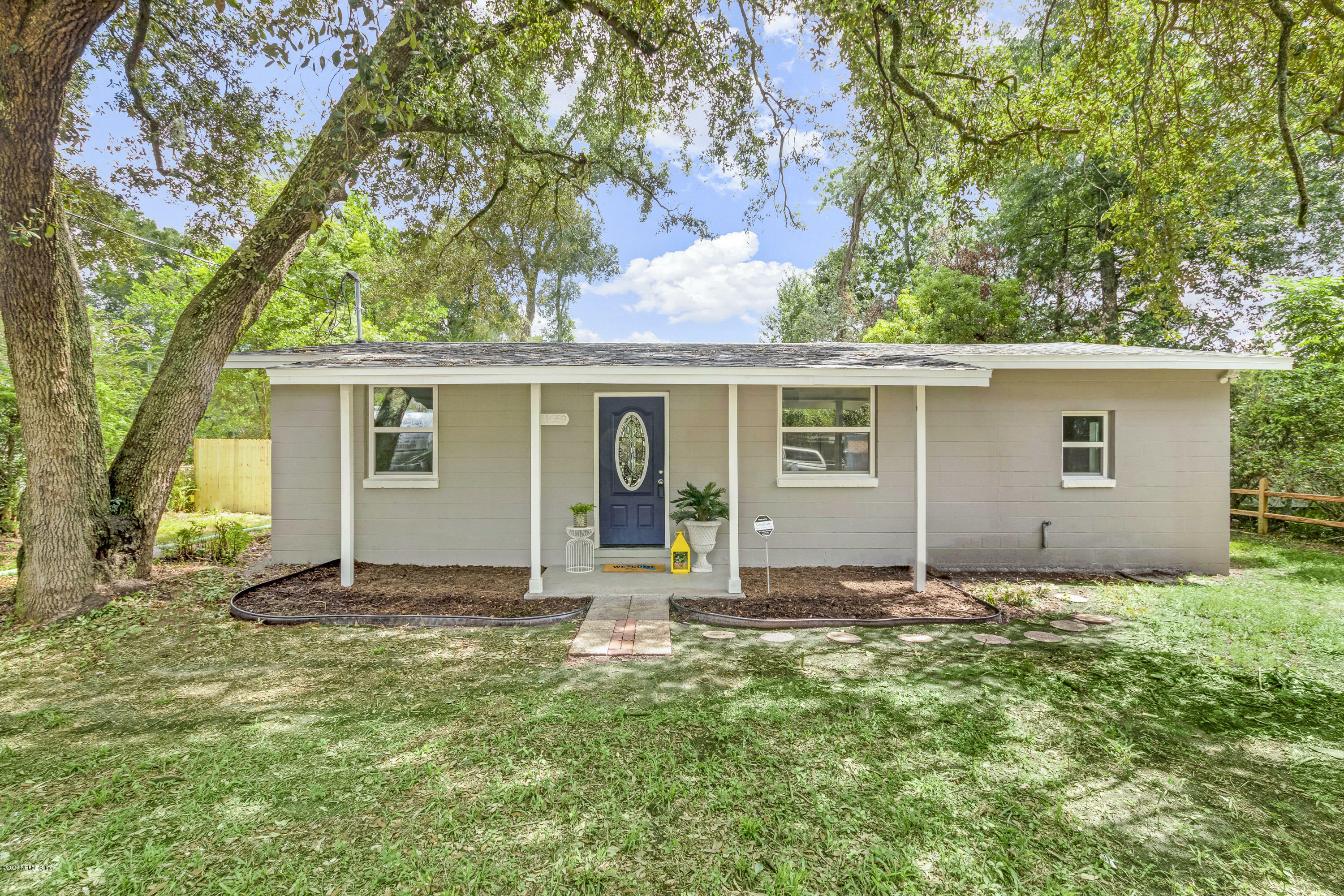 Property Photo:  11659 Aaron Road  FL 32218 