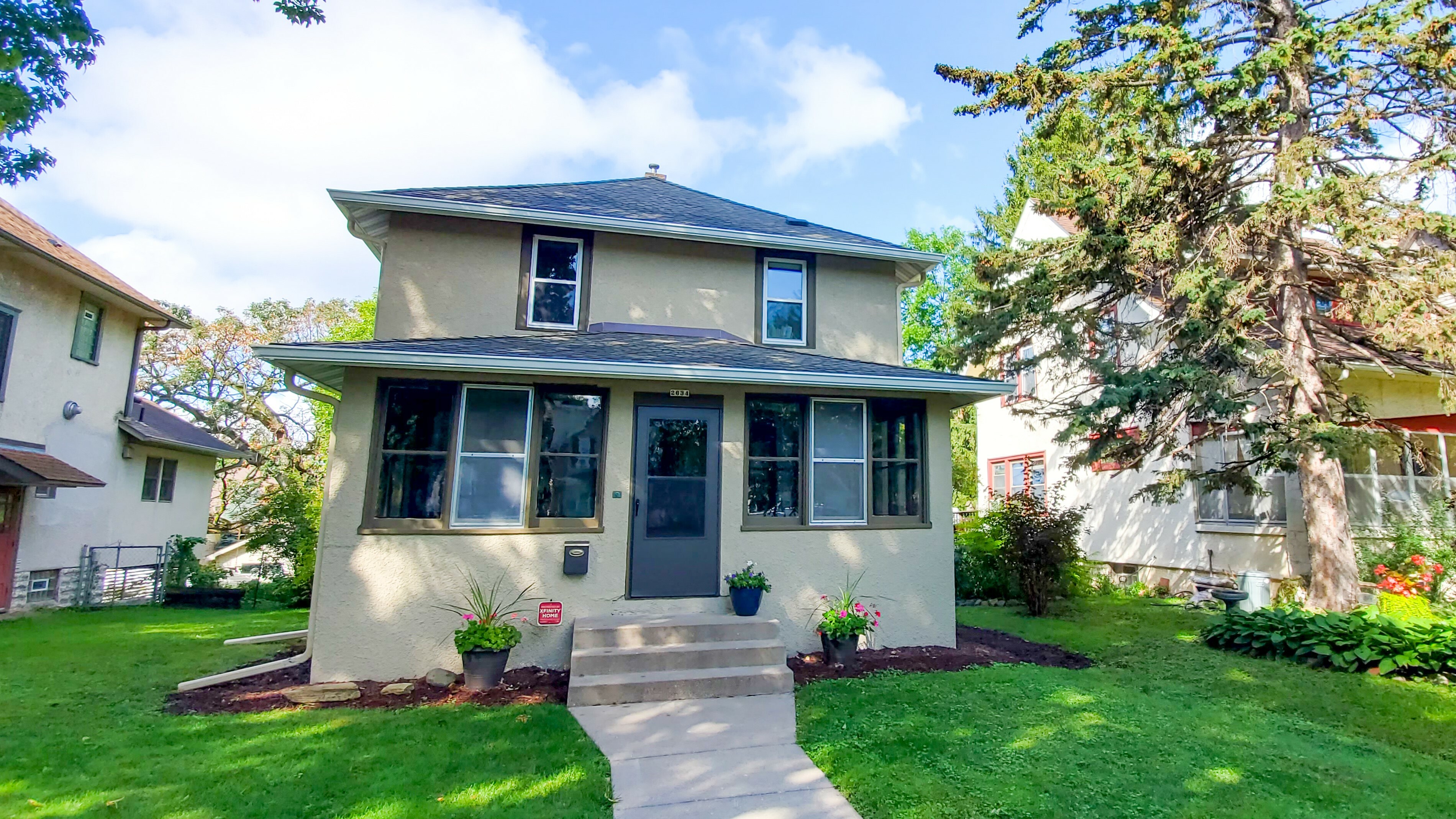 Property Photo: 2634 Fillmore Street NE MN 55418