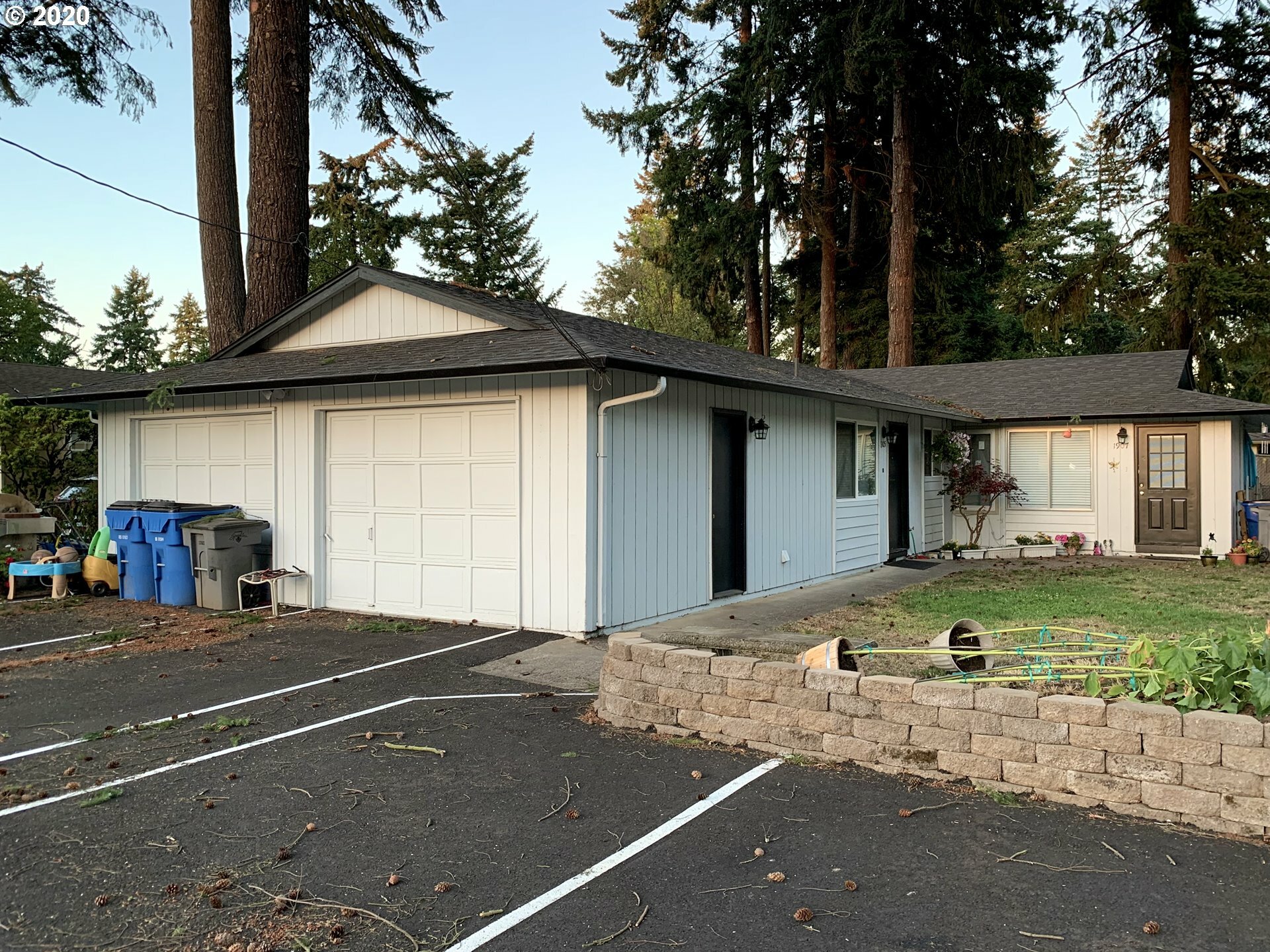 Property Photo:  1905 Norris Rd  WA 98661 