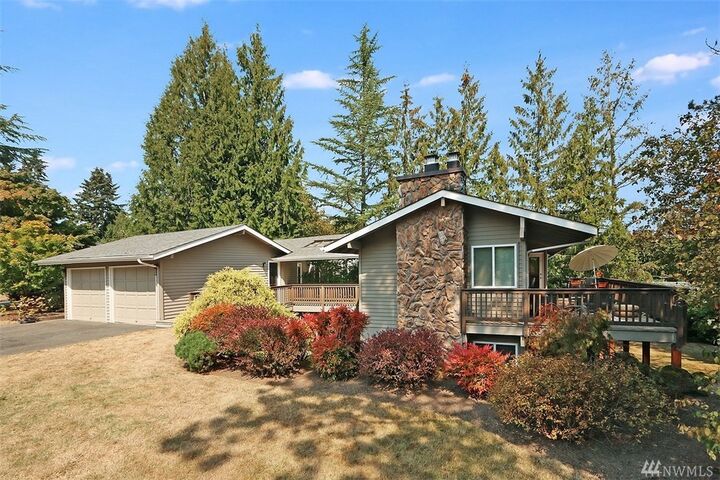 Property Photo: 1012 111th Place SE WA 98004