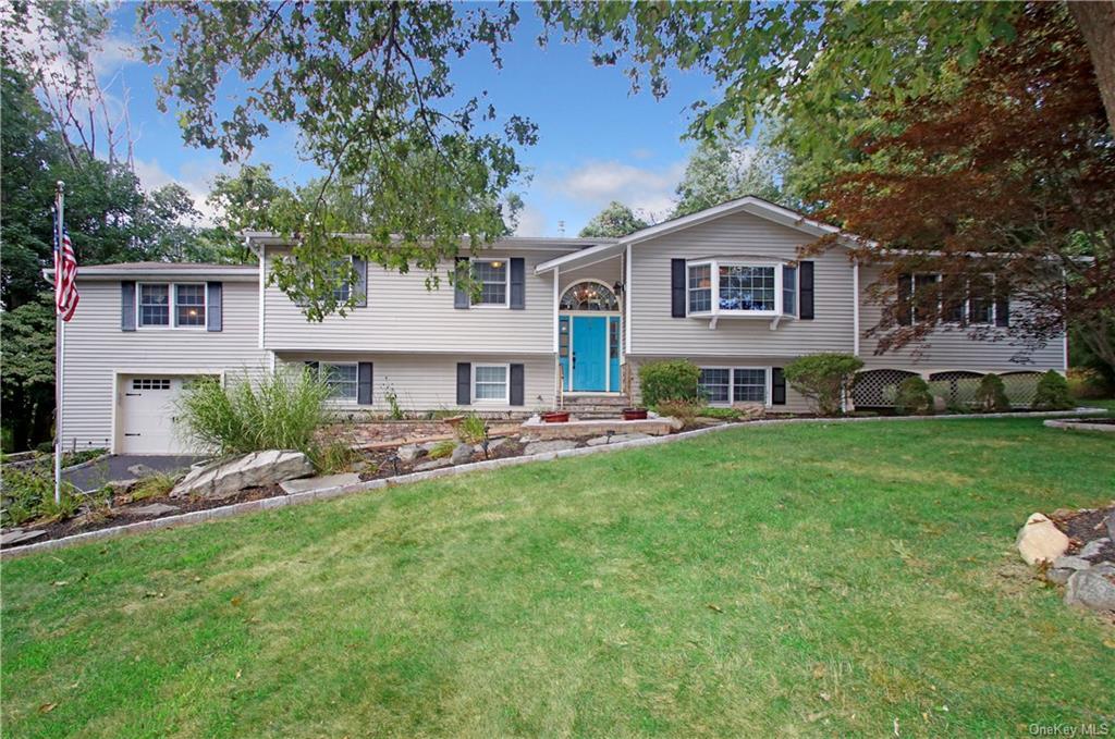 Property Photo: 3 Queens Way NY 10541