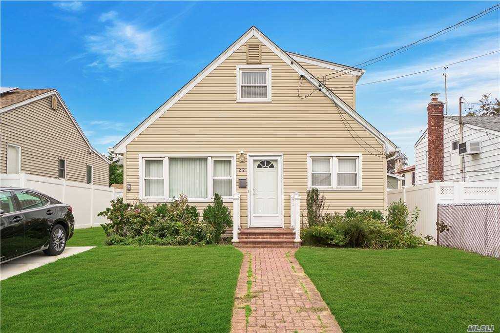 Property Photo:  22 W Belle Terre Avenue  NY 11757 