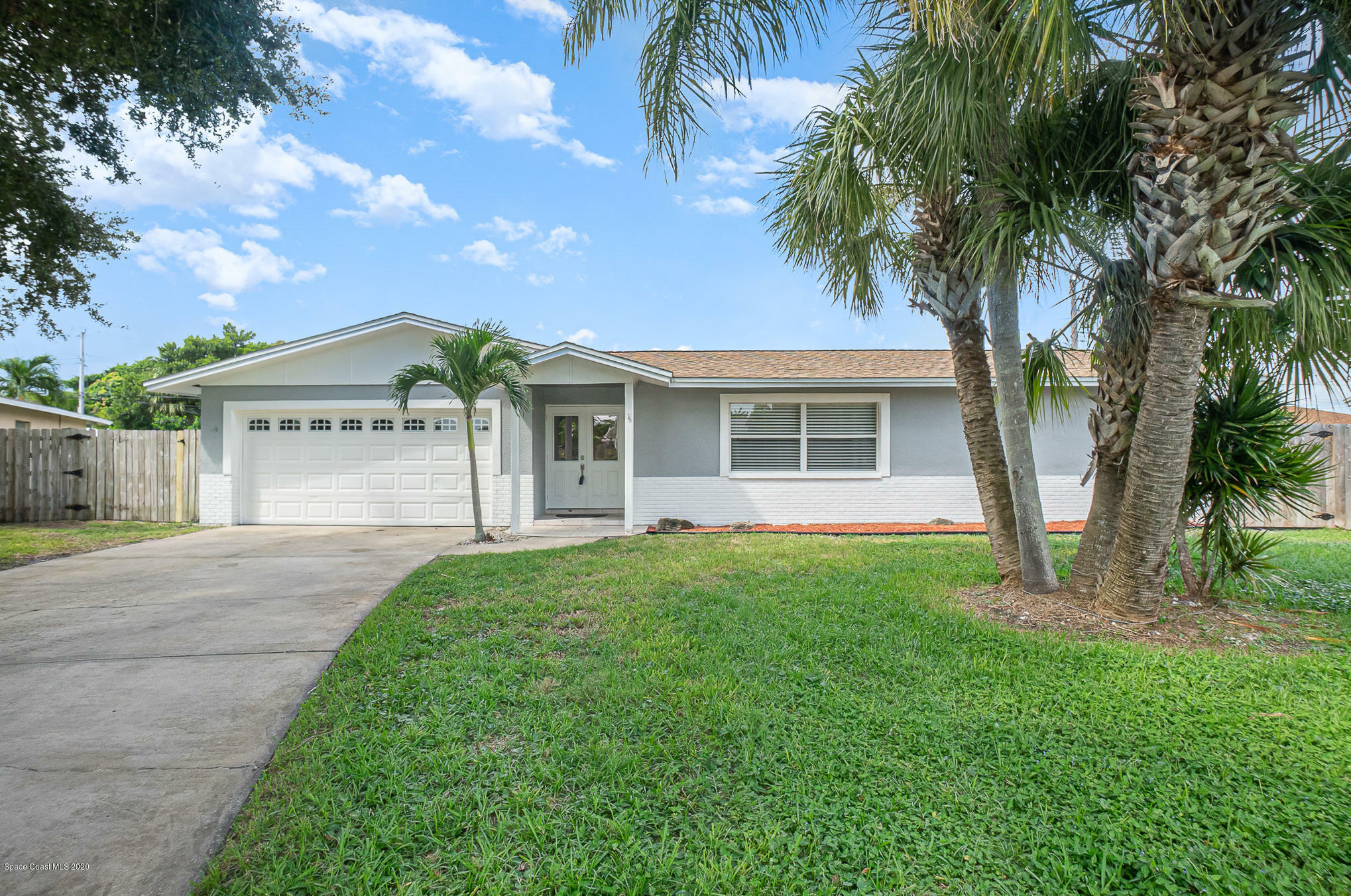 Property Photo:  555 Gateway Drive  FL 32952 