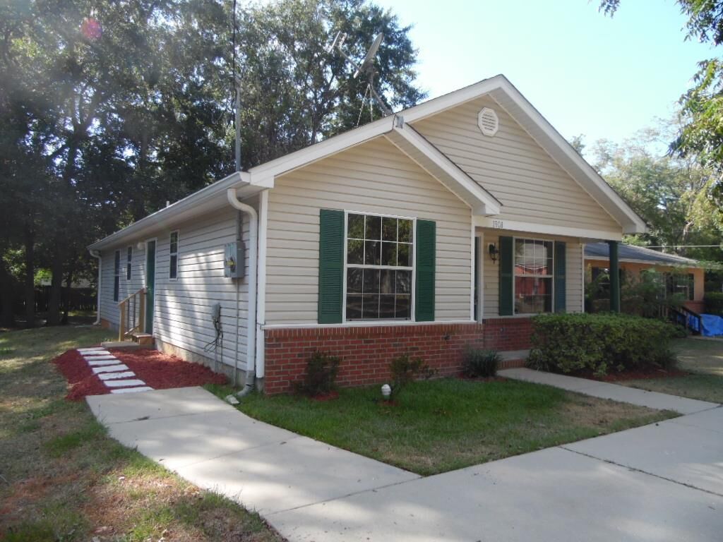 Property Photo: 1908 Saxon Street FL 32310