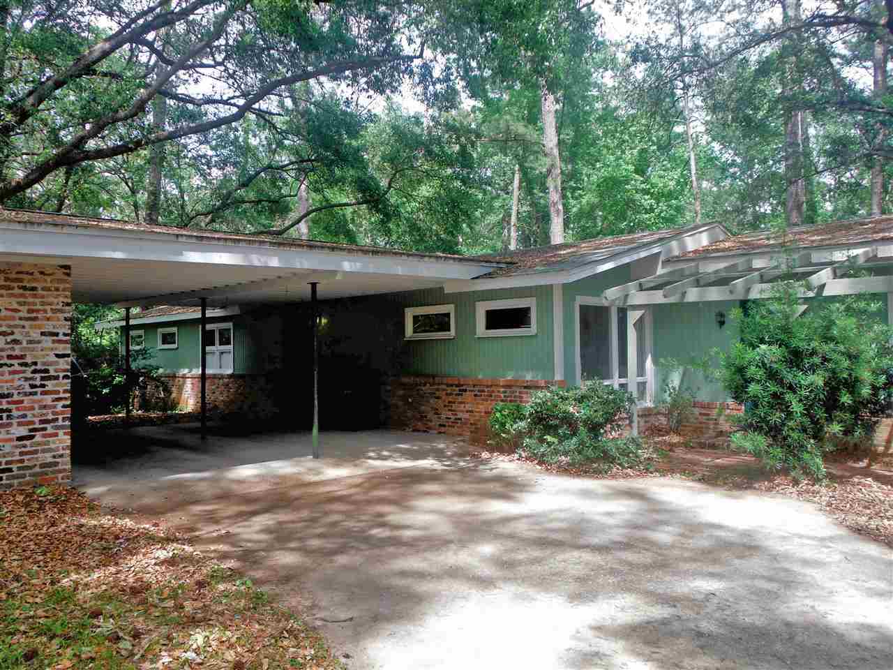 Property Photo:  3247 Robinhood Road  FL 32312 