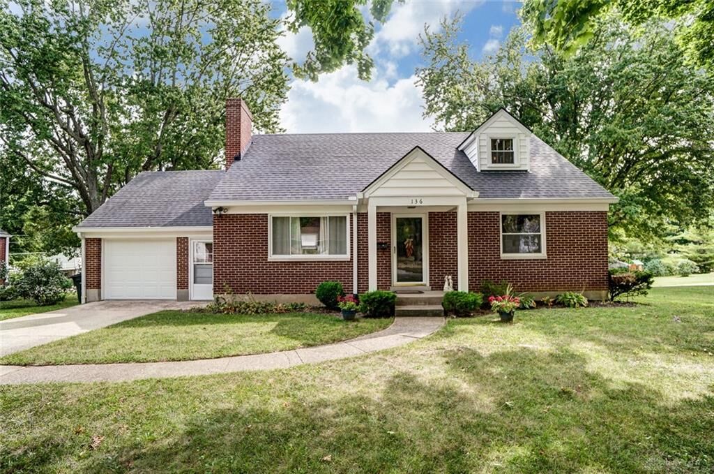 Property Photo: 136 E Ridgeway Drive OH 45459