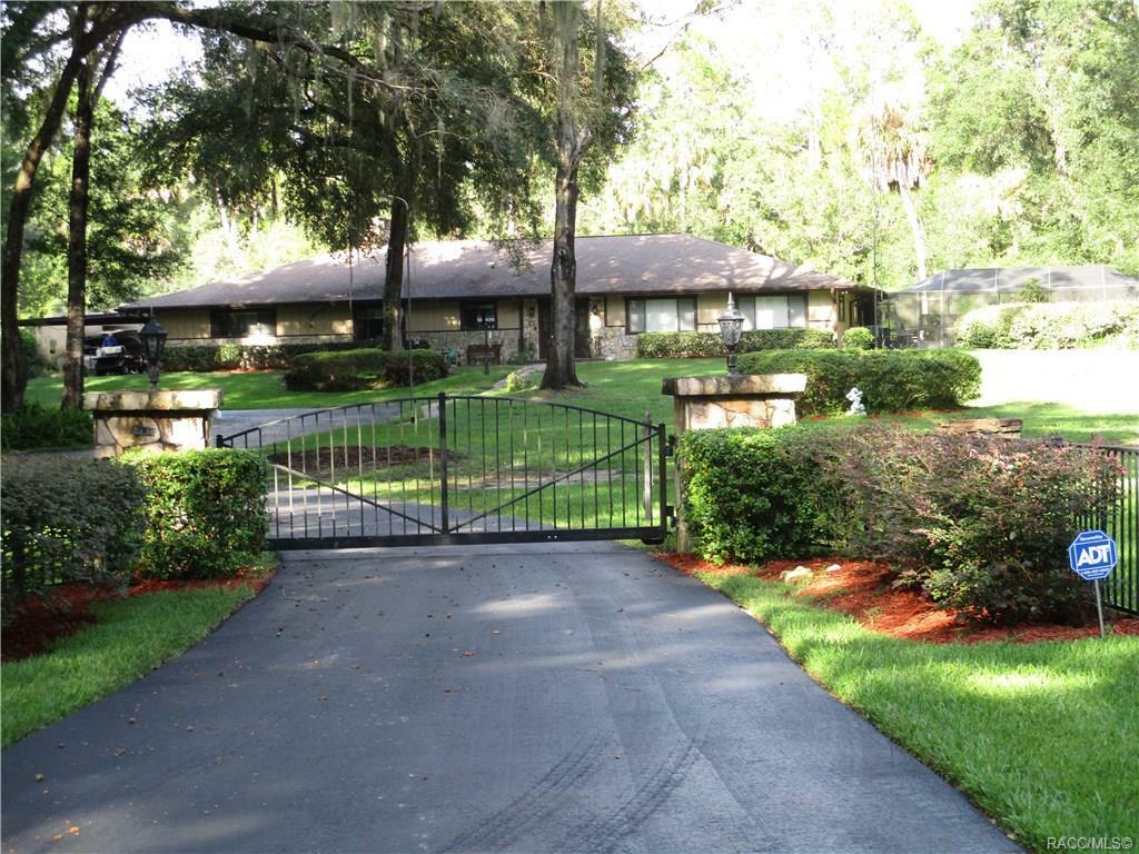 Property Photo:  10584 N Dawnflower Point  FL 34428 