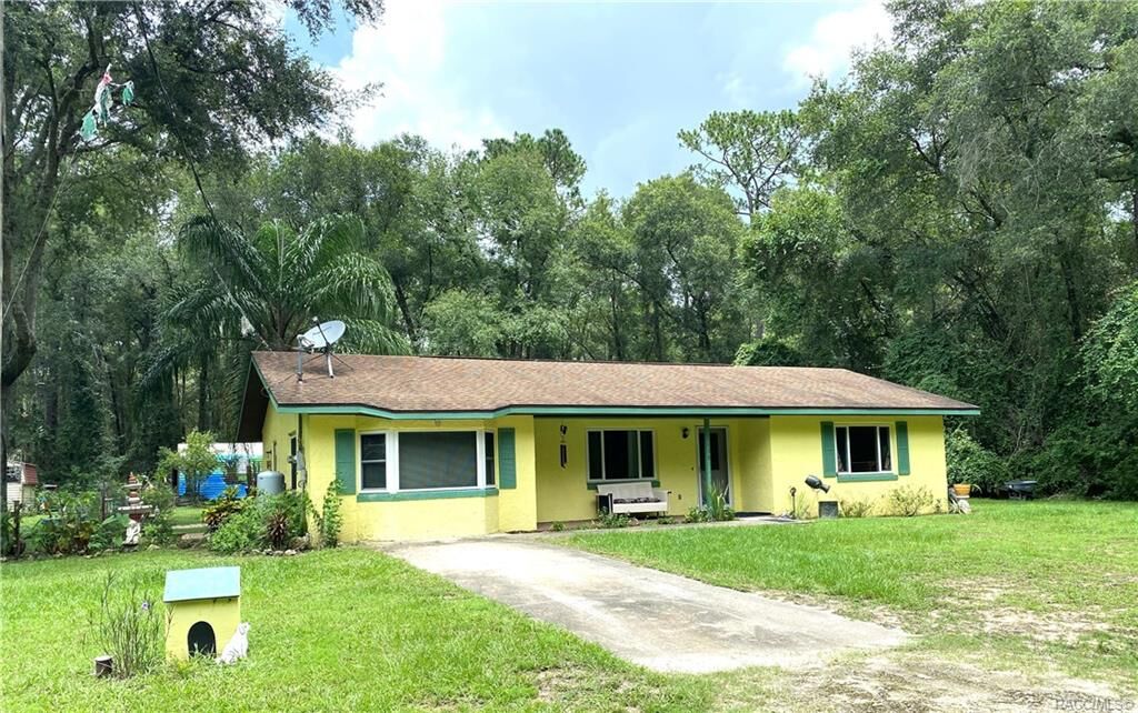 Property Photo: 2008 Jefferson Street 5 FL 34453