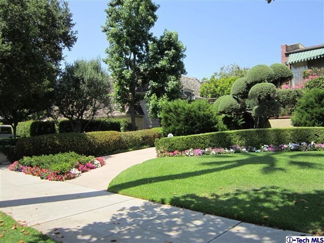 Property Photo:  783 S Orange Grove Boulevard 1  CA 91105 