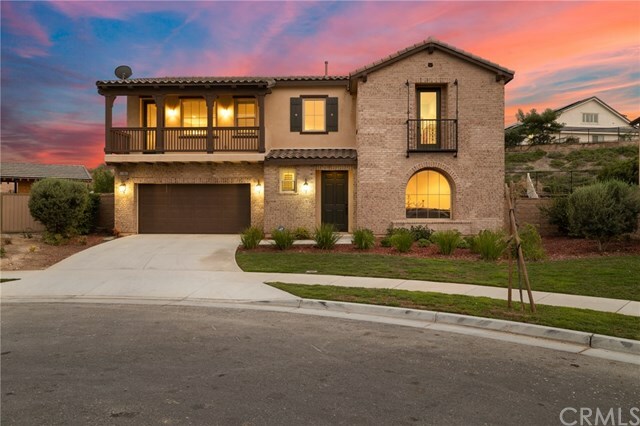 Property Photo:  11963 Bunting Circle  CA 92883 