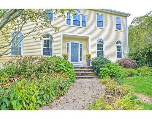 Property Photo: 10 Newport Ln MA 02052