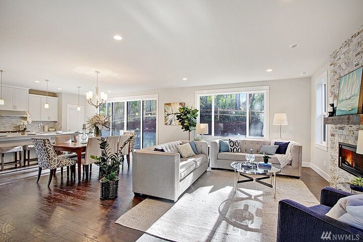 Property Photo:  1405 Bandera Ave SE 70  WA 98045 