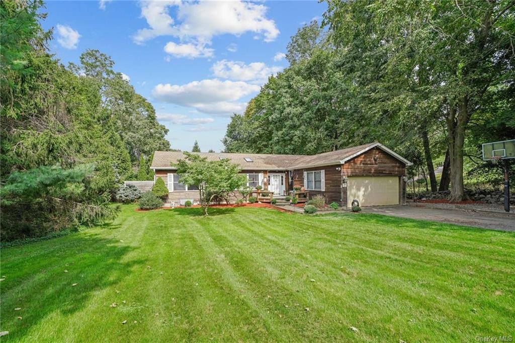 Property Photo:  3 Colonel Glenn Drive  NY 10512 