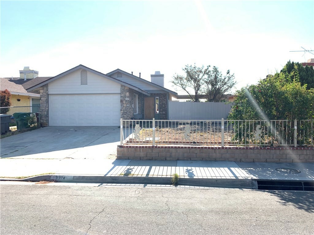 13374 Cavandish Lane  Moreno Valley CA 92553 photo