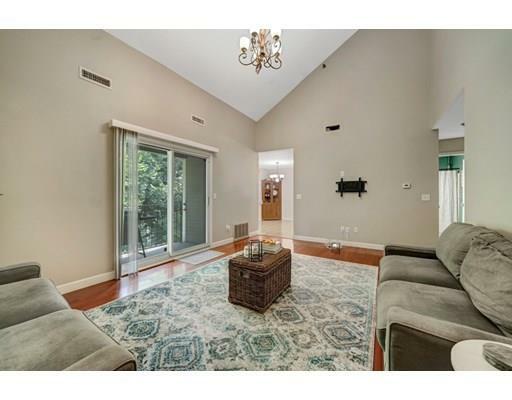 Property Photo: 124 Tennis Plaza 2 MA 01826