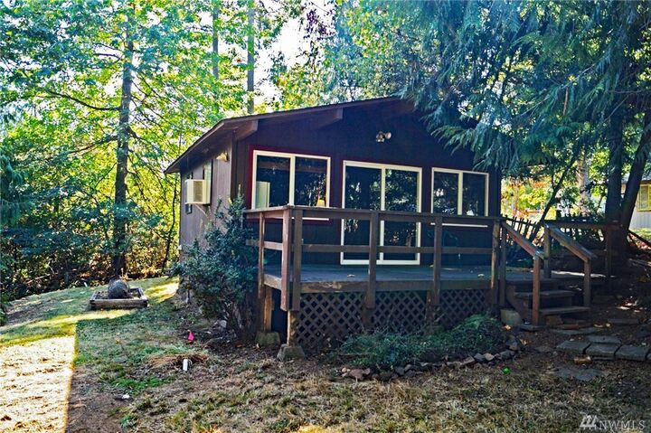 Property Photo: 70 E Larchmont Place WA 98584