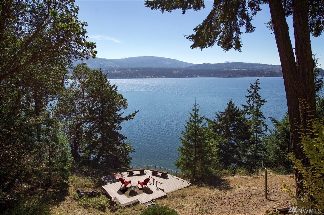 Property Photo: 2855 E Sequim Bay Rd WA 98382