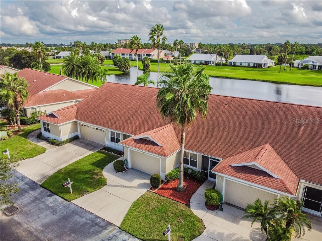 Property Photo:  1709 Edgewater Lane  FL 34221 