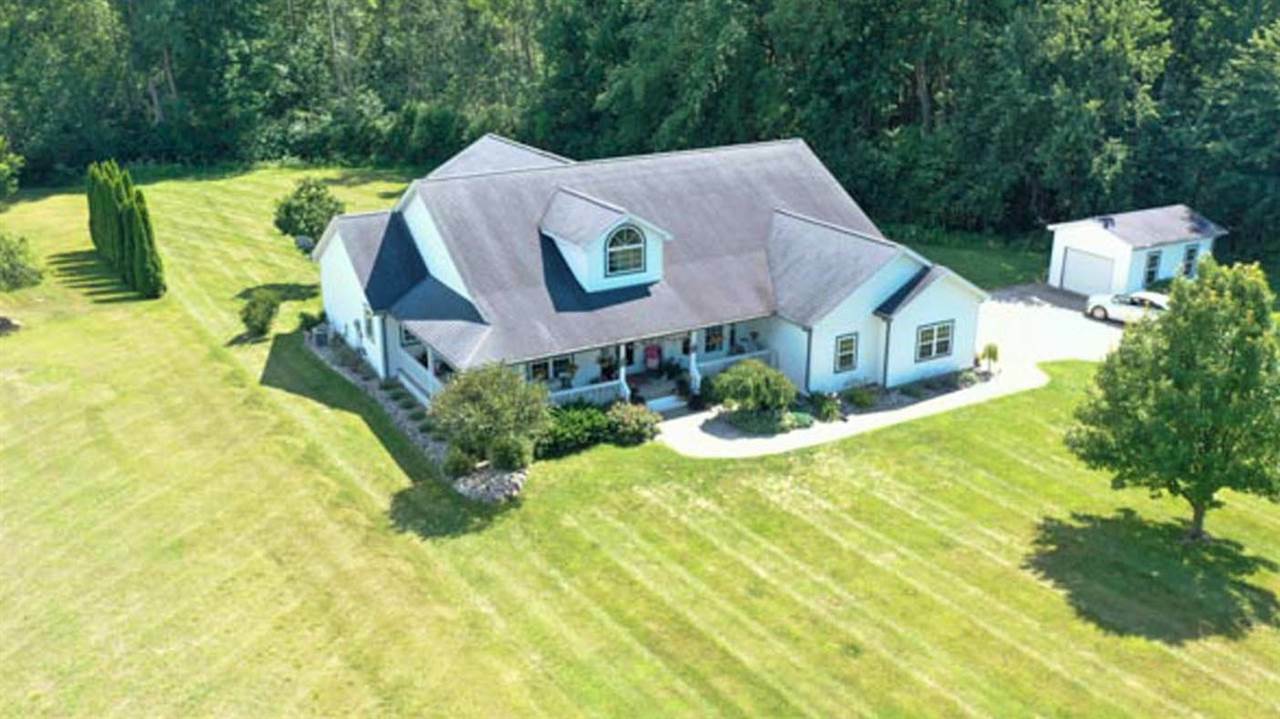 Property Photo: 7120 E Richfield Rd MI 48423