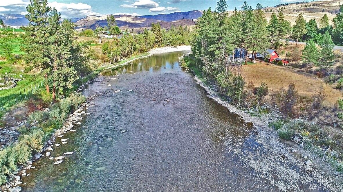 Property Photo:  69  Ross Road  WA 98856 