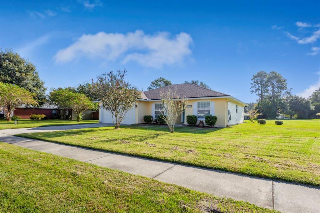 Property Photo:  861386 Worthington Drive  FL 32097 