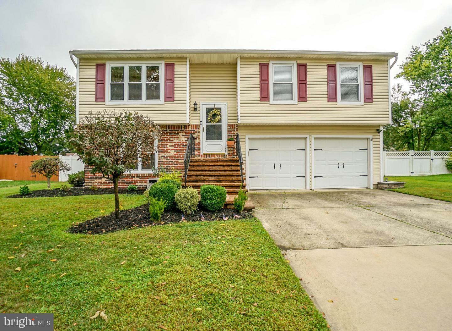 Property Photo:  12 Wickham Lane  NJ 08060 