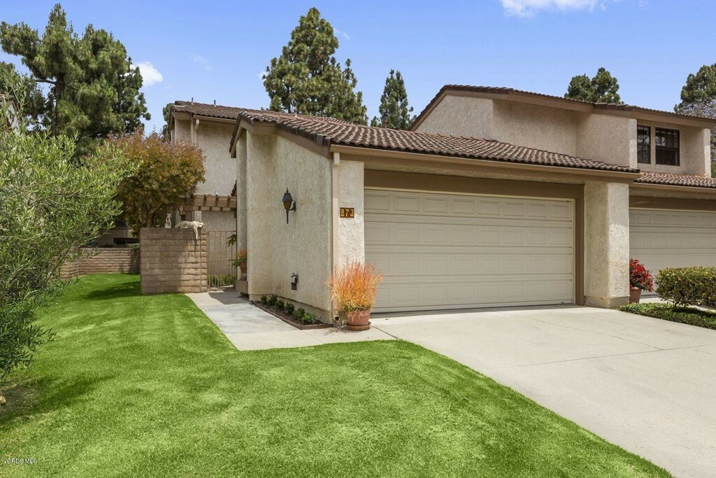 Property Photo:  873 Miller Court  CA 93003 