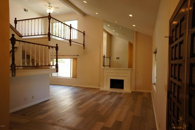 Property Photo:  270 Hunters Point Drive  CA 91361 