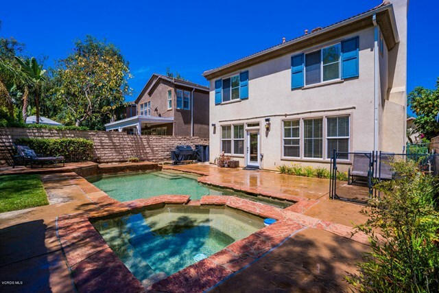 Property Photo:  172 Parkside Drive  CA 93065 