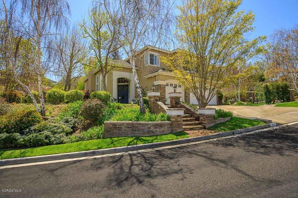Property Photo: 463 Granite Hills Street CA 93065