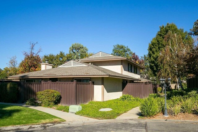 Property Photo:  28849 Oakpath Drive  CA 91301 