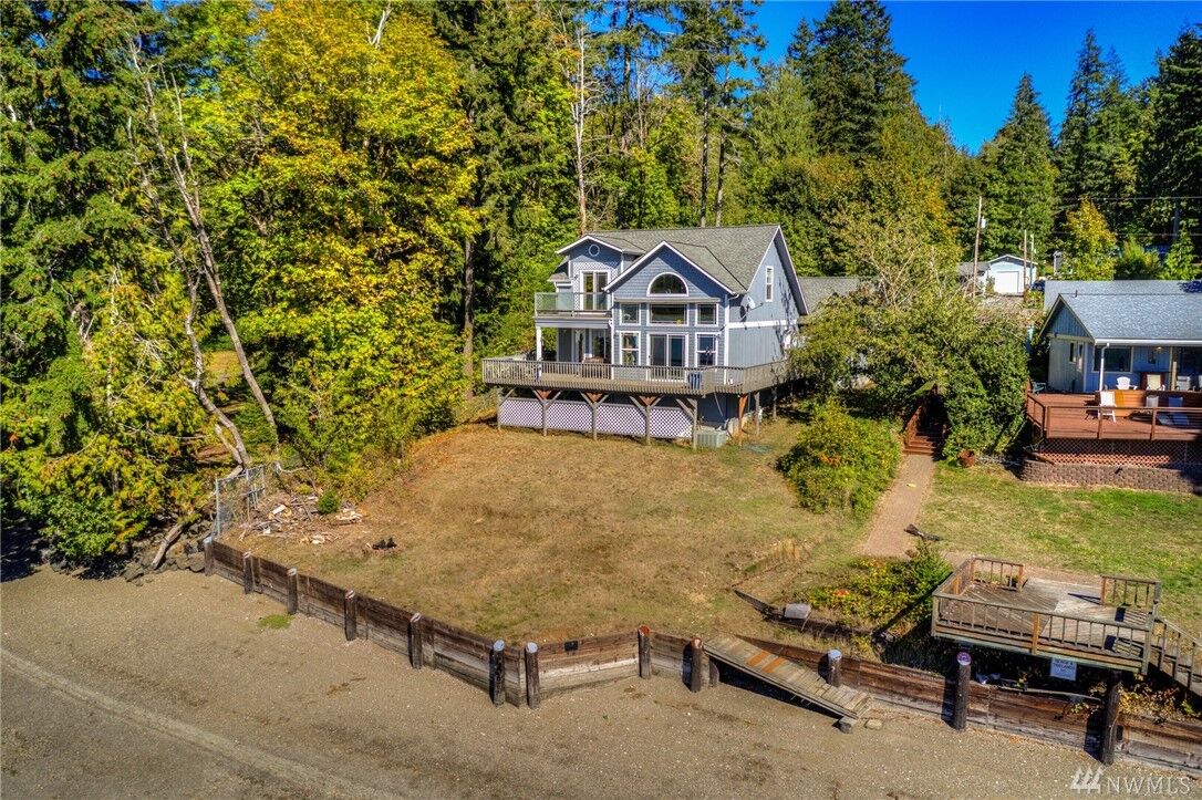 Property Photo:  151 E Orchard Lane  WA 98584