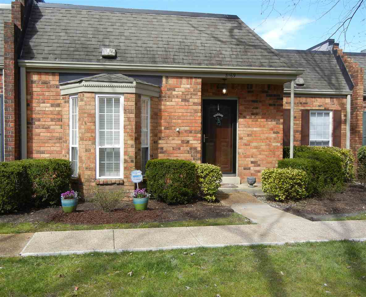 Property Photo:  8169 Hunters Grove Ln  TN 38138 