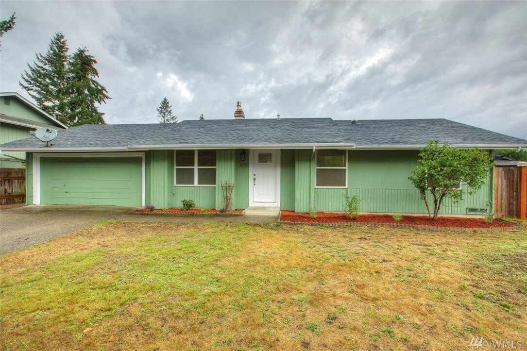 Property Photo:  2701 17th St SE  WA 98002 