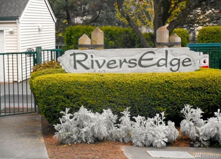 440 Maple Ave SW A104  Renton WA 98057 photo