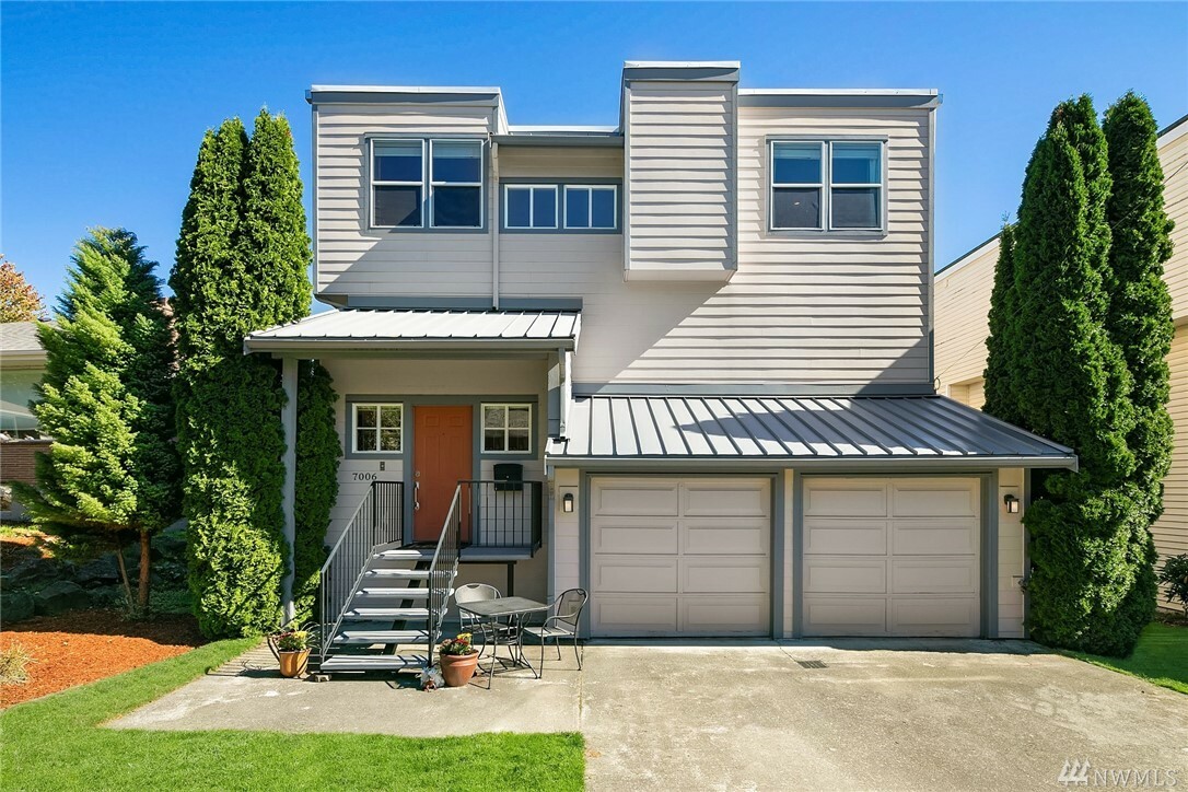 Property Photo:  7006 Brighton Lane S  WA 98118 