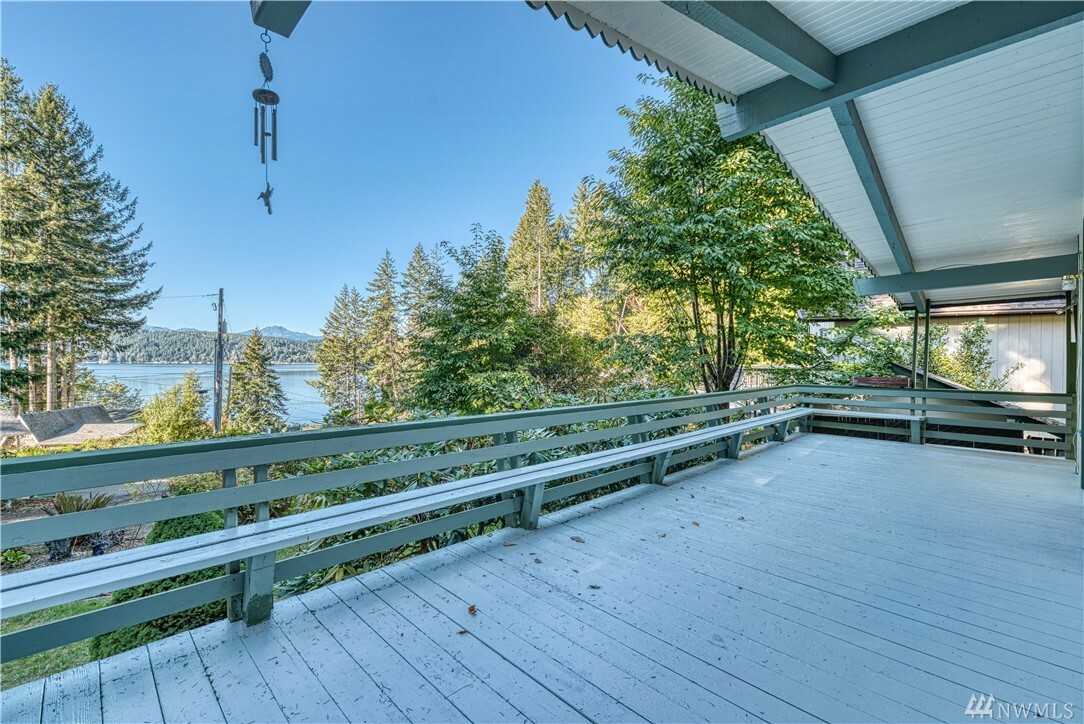 Property Photo:  71 E Twanoh Tides Dr  WA 98528 