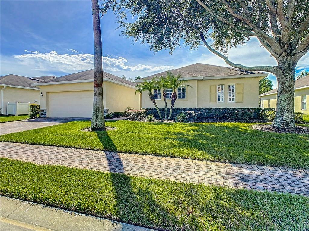 Property Photo:  426 Burford Circle  FL 33896 