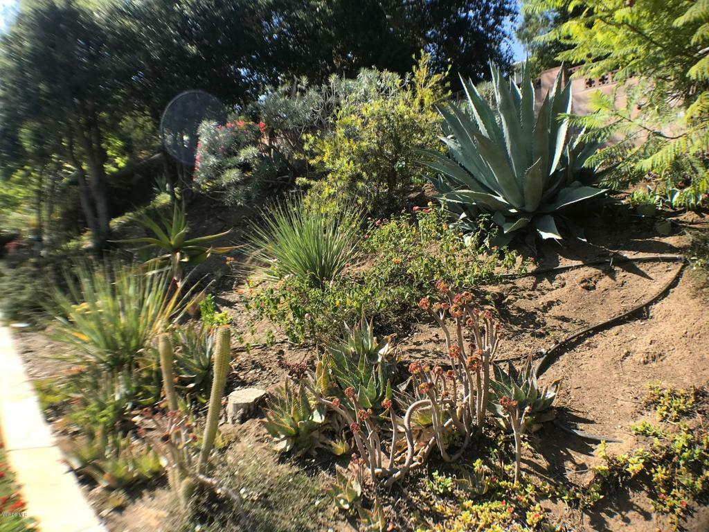 Property Photo:  3977 Crownhaven Court  CA 91320 