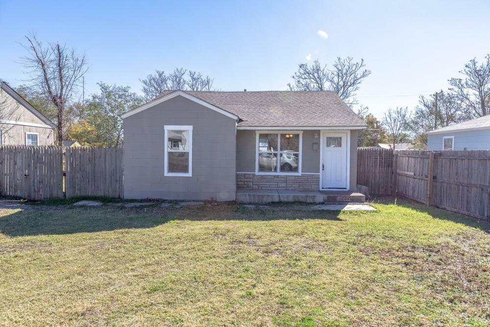 Property Photo:  2205 39th Street  TX 79412 