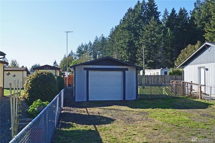 Property Photo: 171 E Blevins Rd N WA 98584