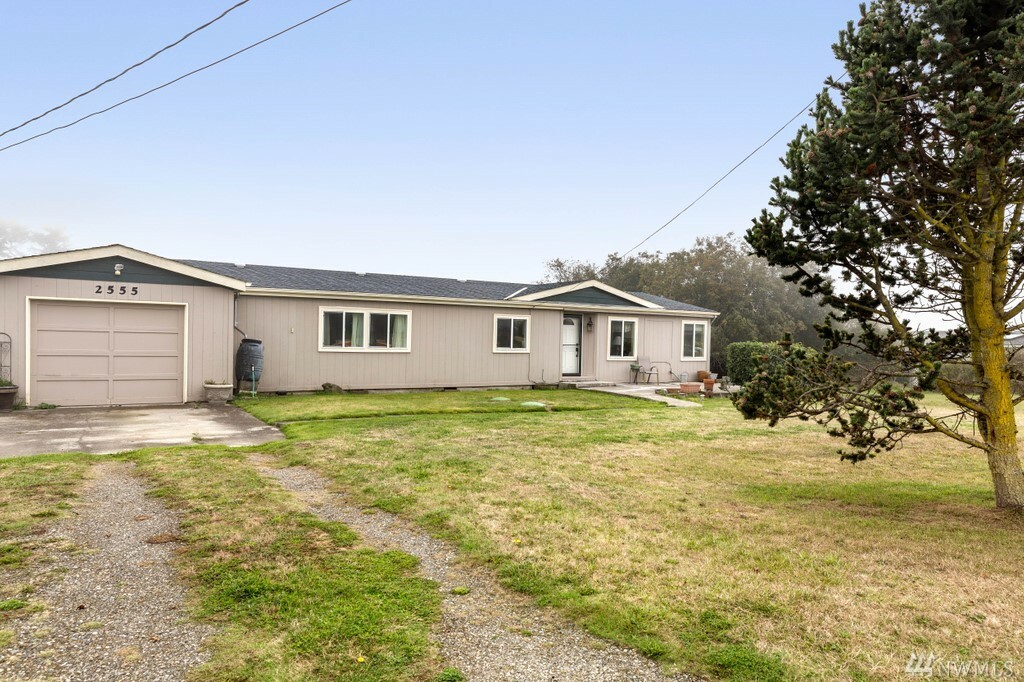 Property Photo:  2555 La Mesa St  WA 98239 