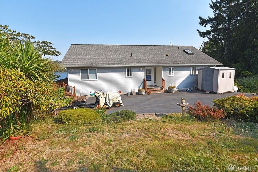 Property Photo:  91 E Franjo Beach Dr  WA 98584