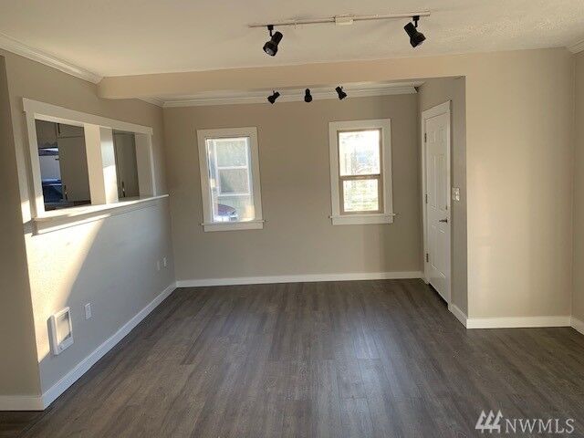 Property Photo:  1516 Bay Ave  WA 98520 