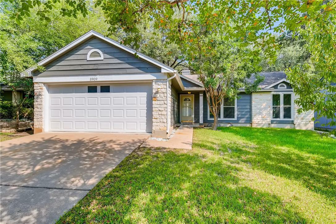 Property Photo:  8909 United Kingdom Drive  TX 78748 