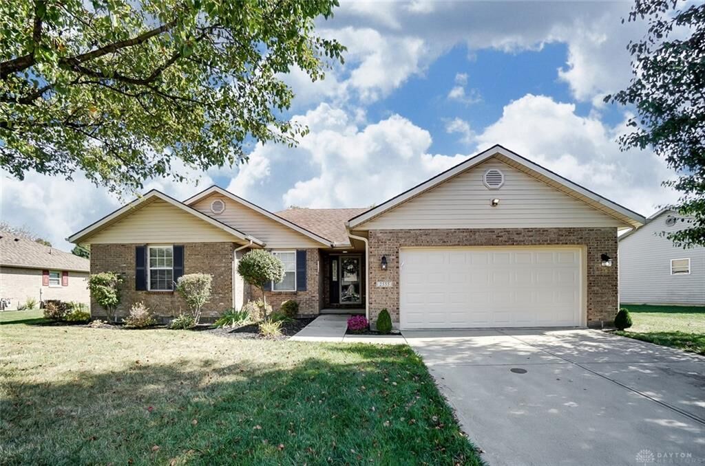 Property Photo:  2555 Worthington Drive  OH 45373