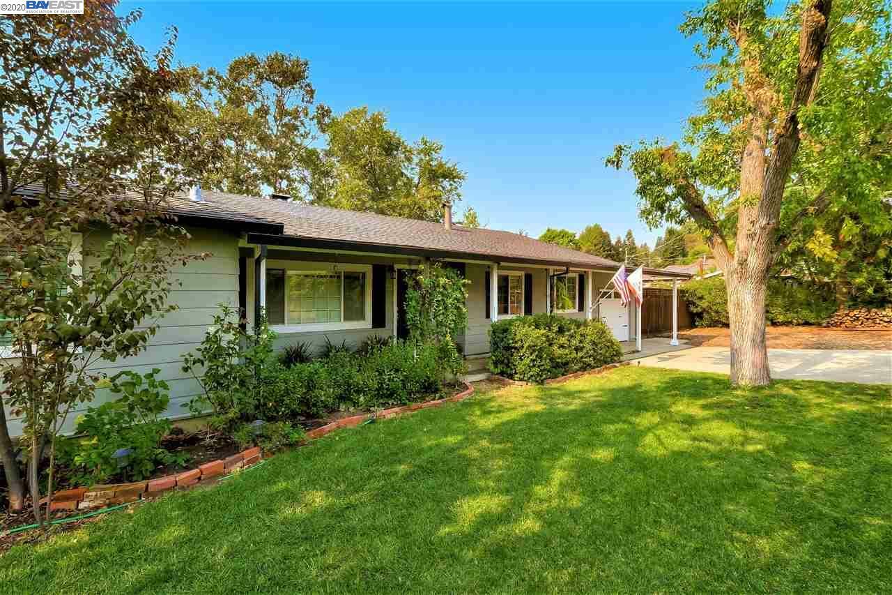 Property Photo:  101 Lomitas Dr  CA 94526 