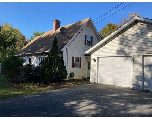 Property Photo:  462 Little Mohawk Road  MA 01370 