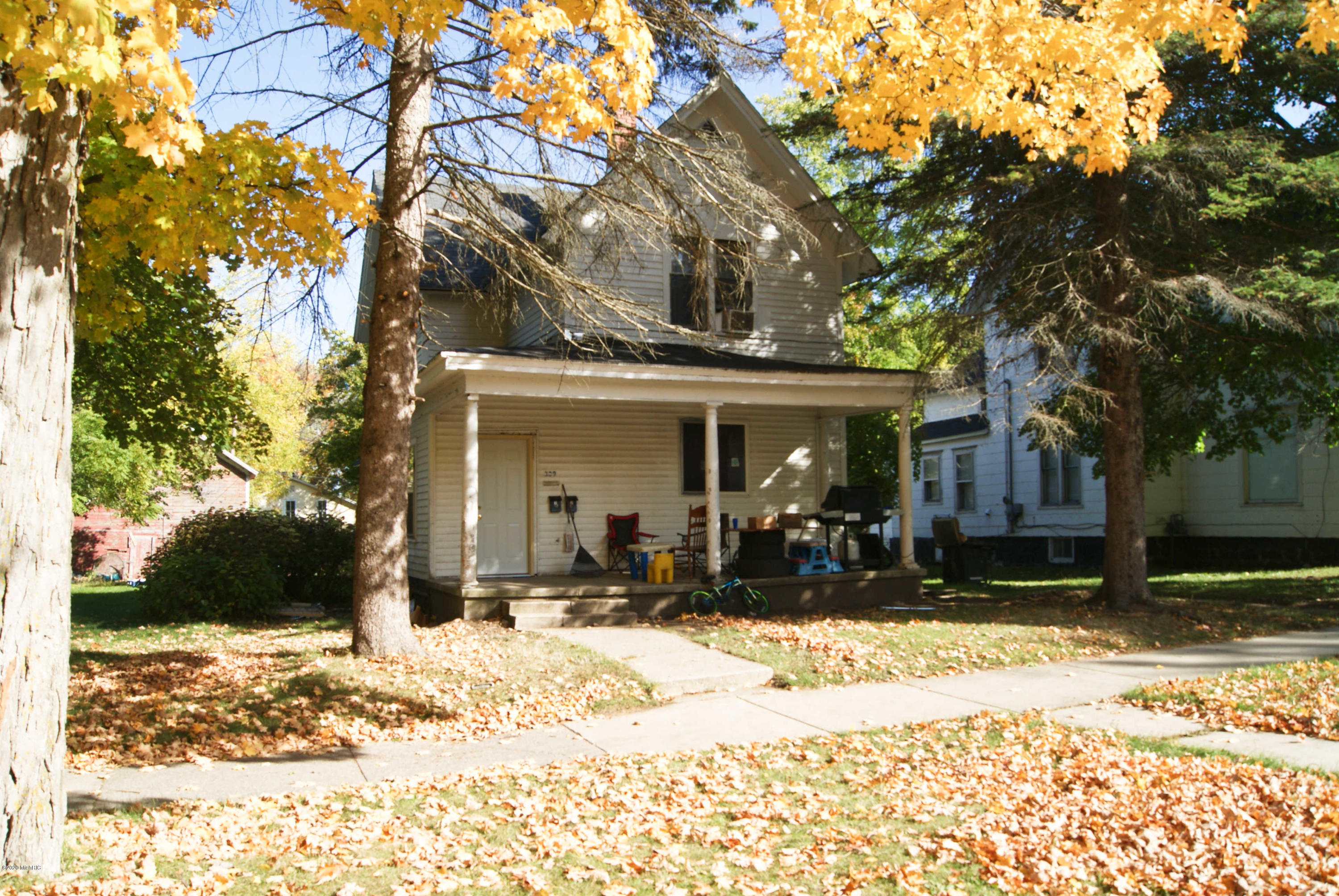 Property Photo: 309 S Stewart Avenue MI 49307