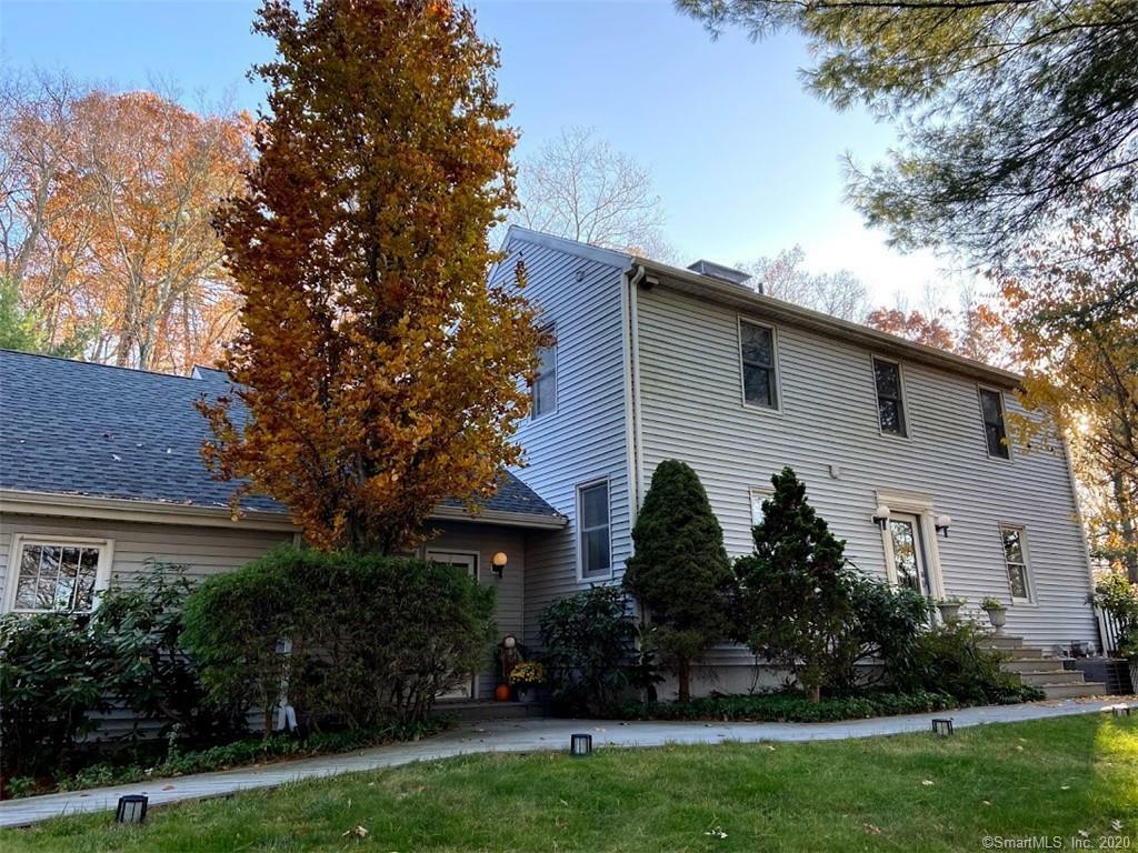 Property Photo:  520 Chestnut Tree Hill Road  CT 06488 